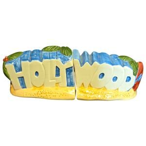 Oggi Ceramic Hollywood Sign Salt & Pepper Shakers Set w/ Box MPN 6499
